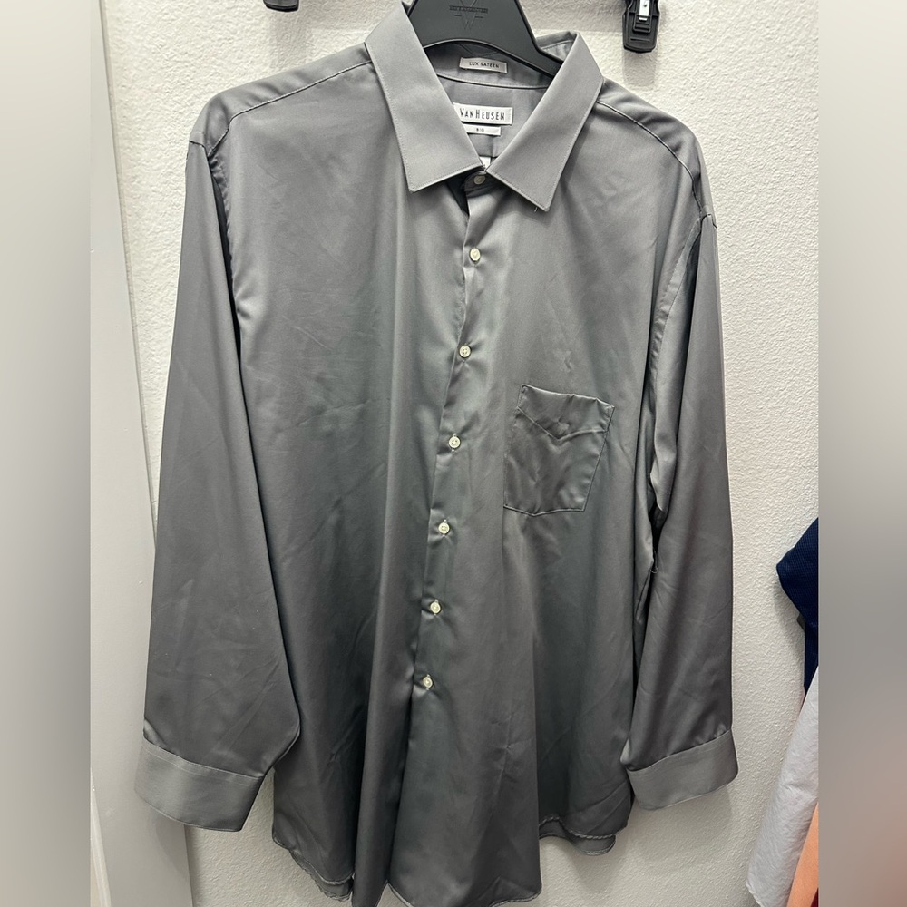 Van Heusen Men's Silver Dress Shirt